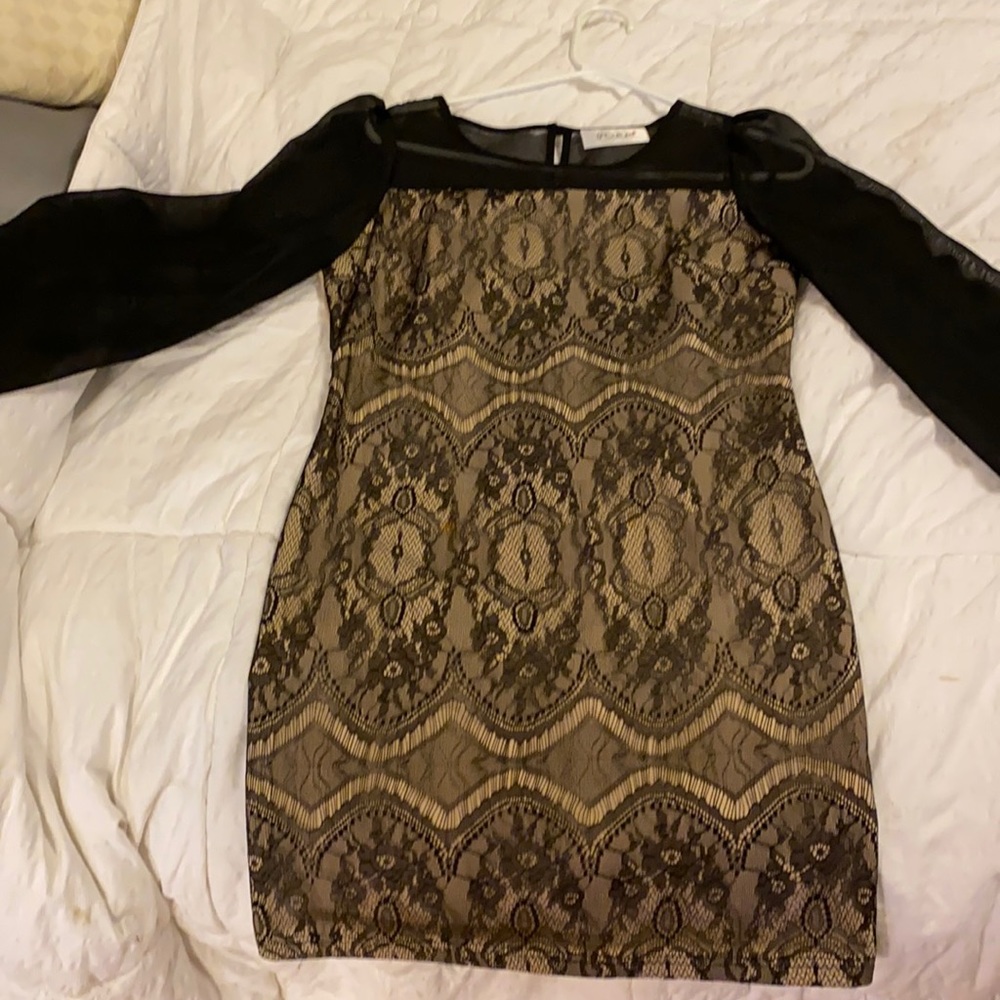 5th culture Dress size 4 worn once.